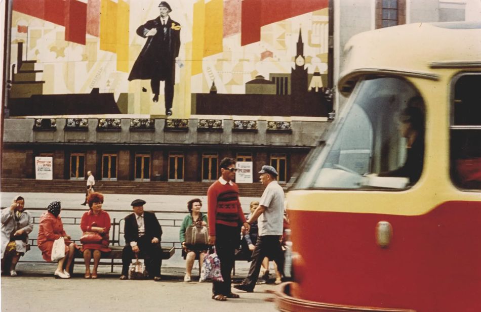 Boris Mikhailov (Ukraine SSR), Red, 1968–1975.