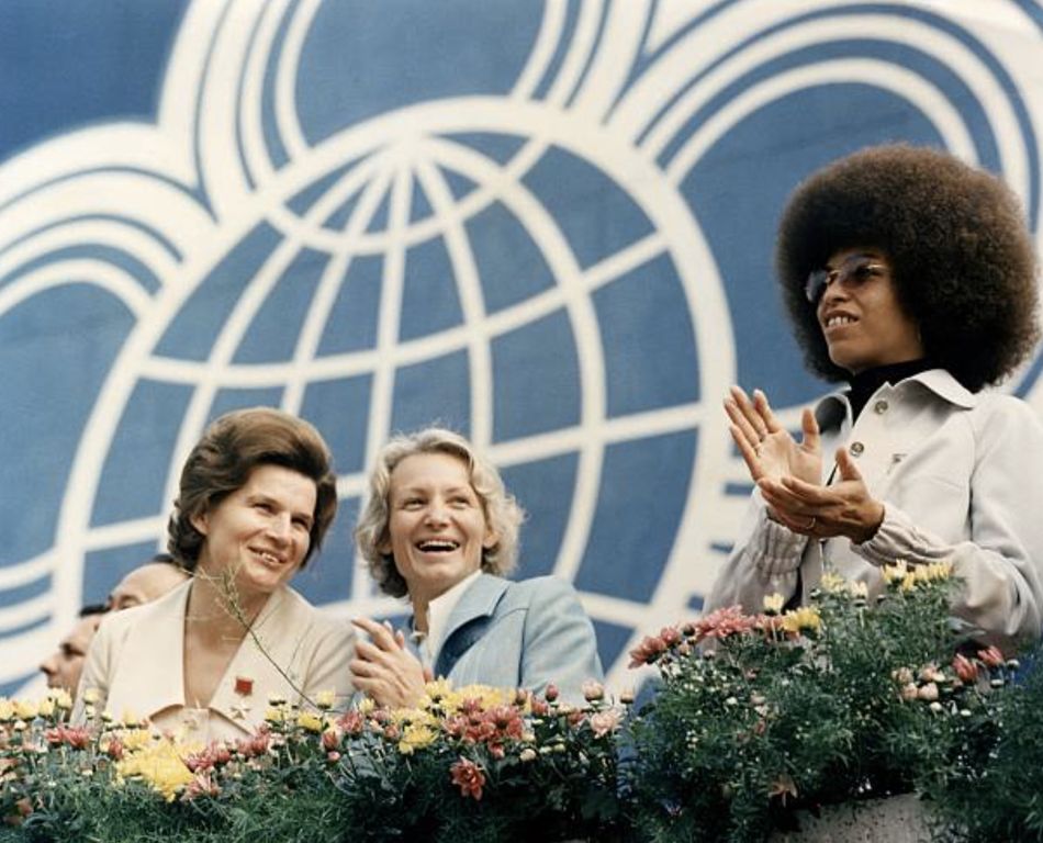 Angela Davis with DDR Minister of Education Margot Honecker and Soviet cosmonaut Valentina Tereshkova, East Berlin, 1973. Credit: ADN-Bildarchiv.